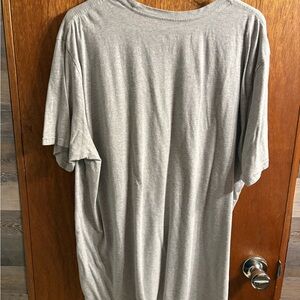 T shirt bundle 3 gray, 1 orange! The North Face